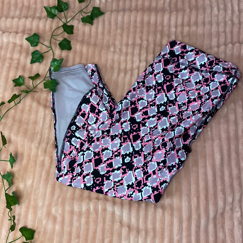 Under armor print leggings